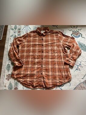Universal Thread Autumn Rust Plaid Long-Sleeve Button-Down Flannel Shirt